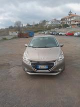 Peugeot 208 1.4 HDi 68 CV 3 porte Access - Peugeot 208 Access mit Diesel-Antrieb