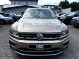 Volkswagen Tiguan 2.0 TDI *DSG*4MOTION*HIGHLINE*NAVI*LED* - Volkswagen Tiguan mit Diesel-Antrieb: Beige