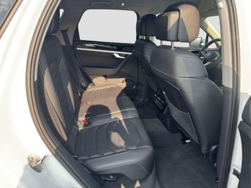 Volkswagen Touareg - 6