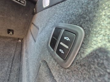 Porsche Cayenne - 10