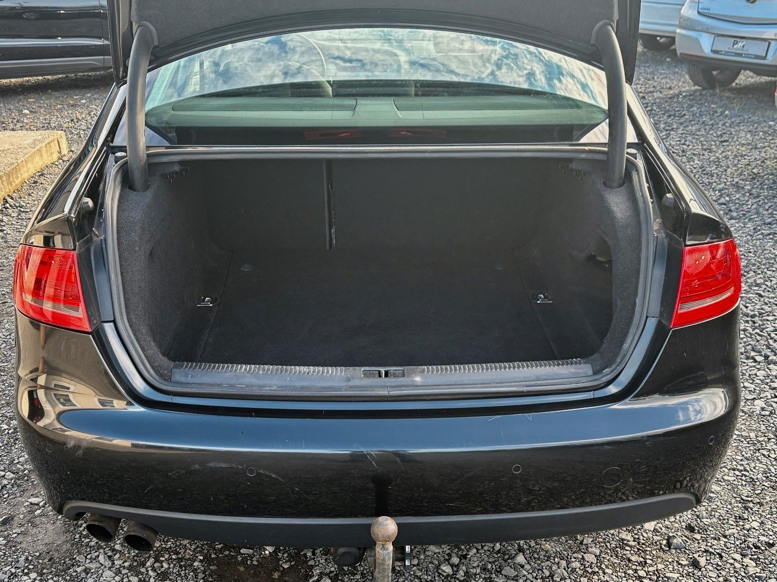 Fahrzeugabbildung Audi A4 2.0 TFSI Limo Ambition Xenon SPORTSITZE 1.HAN