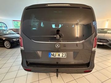 Mercedes V 250 - 6