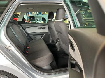 MYAUTOCENTER – Gebraucht- und Jahreswagen mit Werkstattservice in Pfaffenhofen Seat Leon *TAMPO*NAV*CARPLAY*2-ZONEN*PDC*SitzHZ*