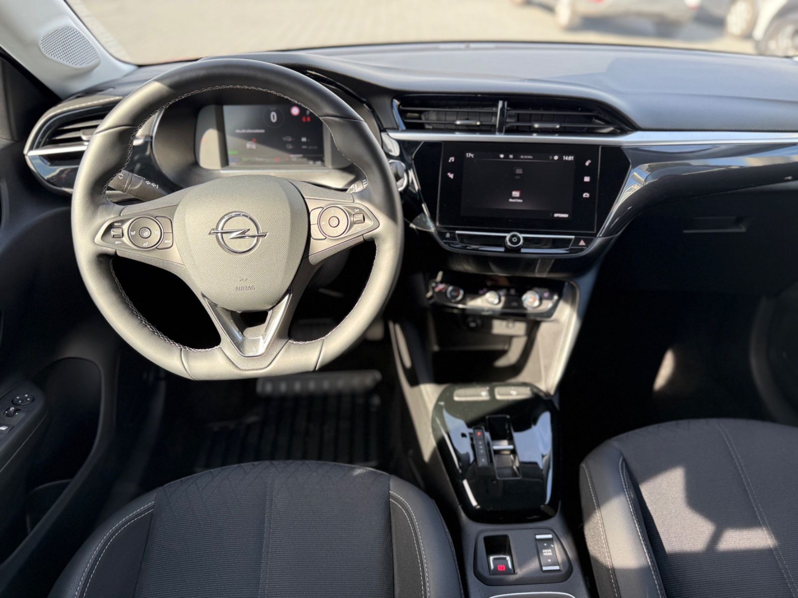 Opel Corsa F e Elegance imagem 2