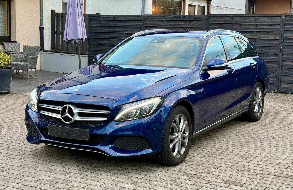 Angebot ansehen Mercedes-Benz C 220