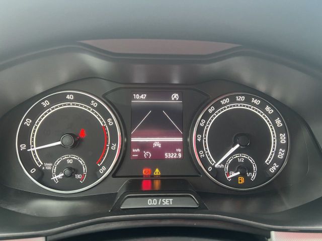 Kamiq 1.5 TSI Ambition Bluetooth LED Klima