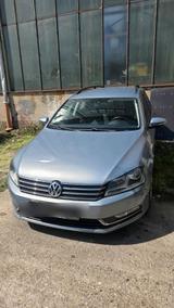 Volkswagen WV Passat 1.8 - Volkswagen Passat: Kombi, W8