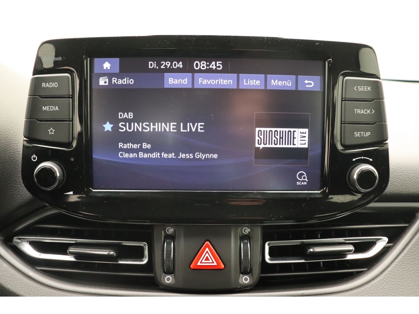 Fahrzeugabbildung Hyundai i30 1.6 Pure Kamera LED Tempomat 2-Zonen Klima