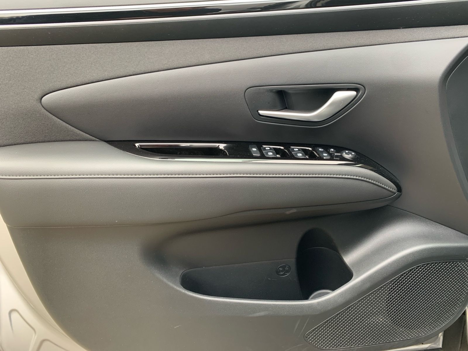 Fahrzeugabbildung Hyundai TUCSON 1.6 T-GDI Trend Mild-Hybrid el.HK