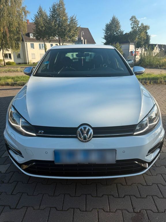 Image of Volkswagen Golf