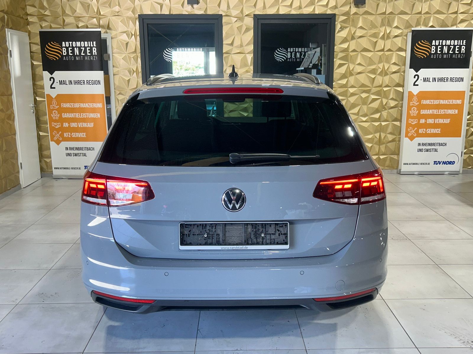 Fahrzeugabbildung Volkswagen Passat Variant Business/APPLE/8-FACH/ACC/KAMERA/