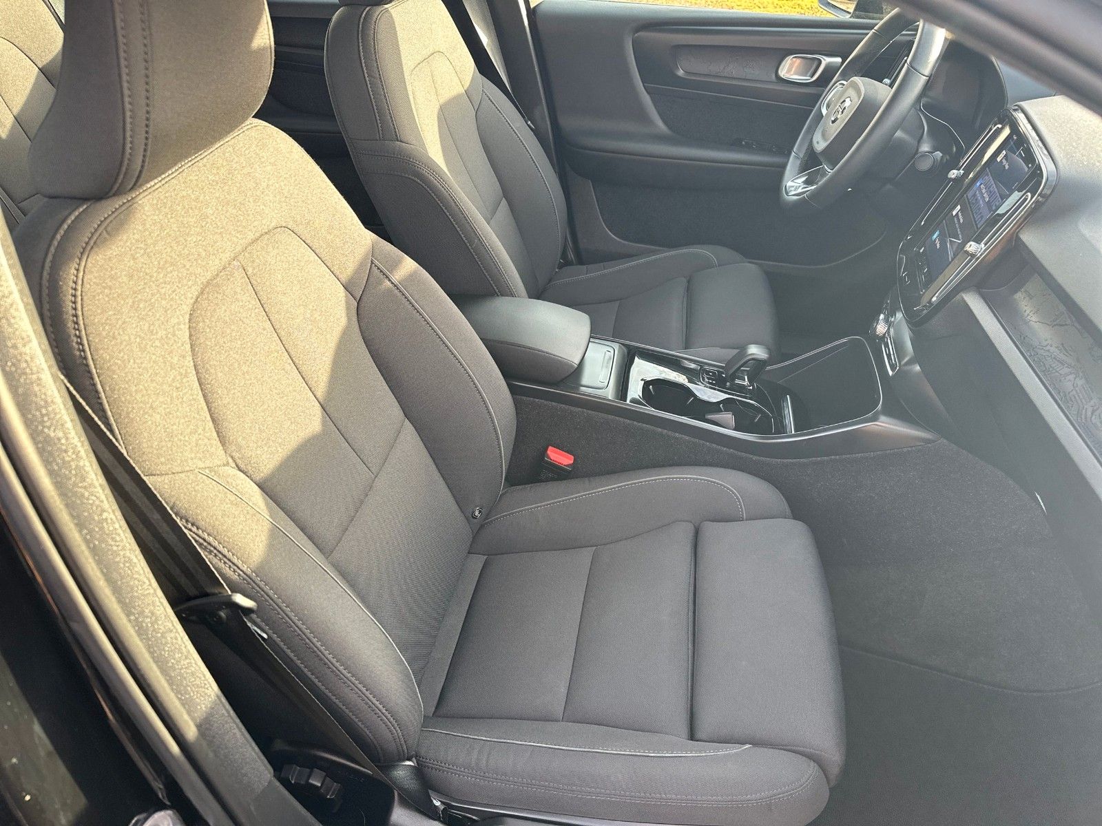 Fahrzeugabbildung Volvo C40 Plus Pure Electric AWD, ANHÄNGERKUPPLUNG