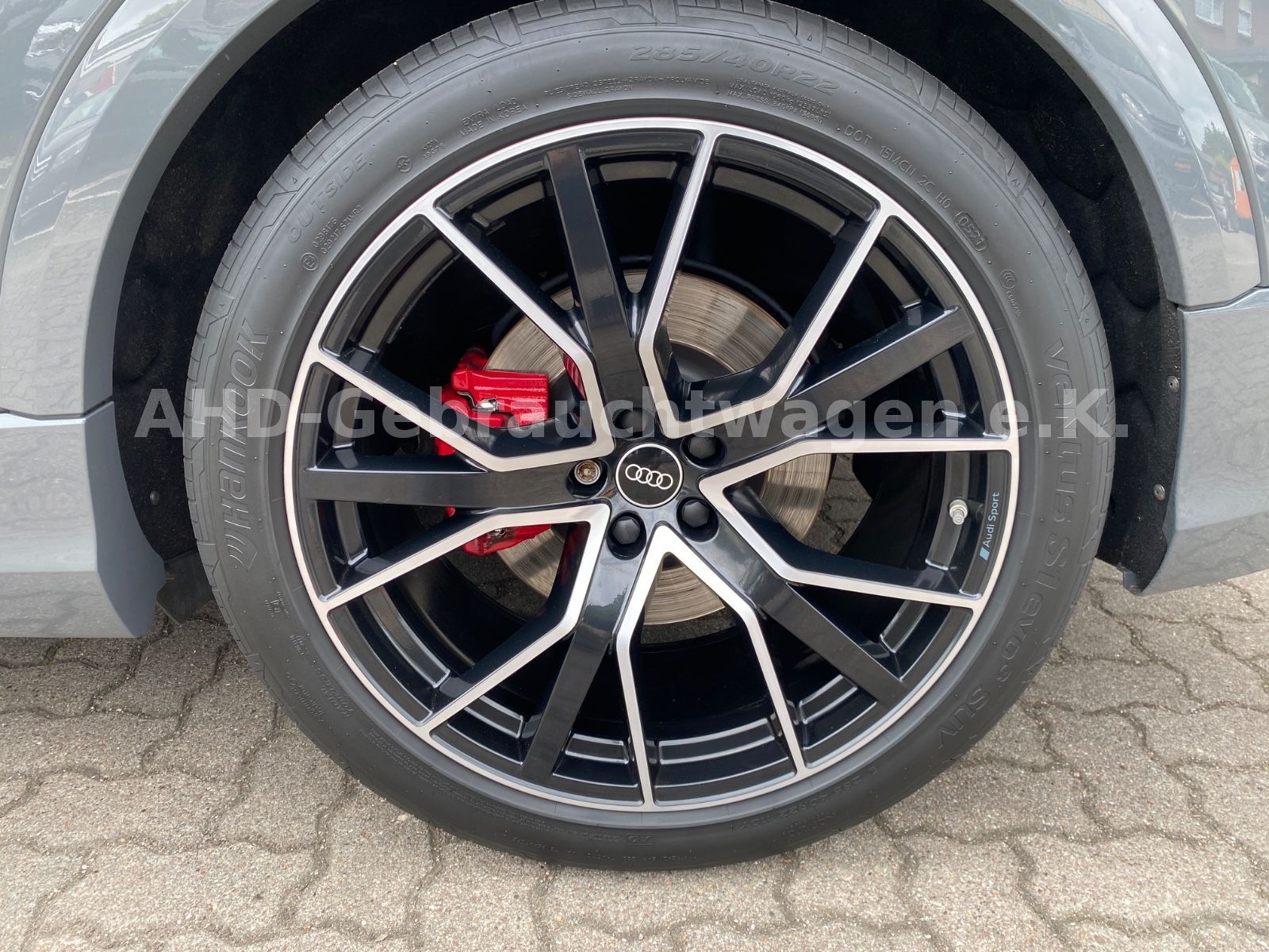 Fahrzeugabbildung Audi SQ8 4.0 TDI AHK B&O 360° Carbon Matrix Rauten 22
