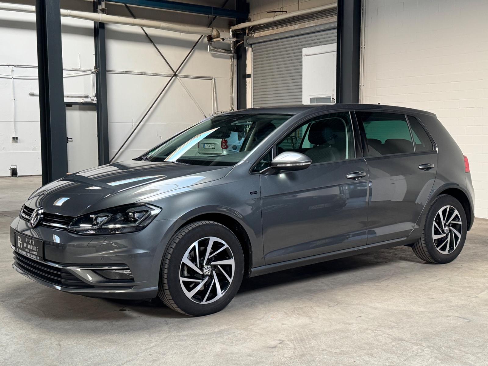 Volkswagen Golf VII Lim. Kamera ACC Standheizung Navi LED