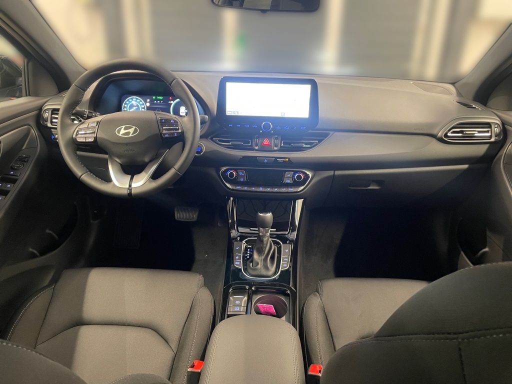 Fahrzeugabbildung Hyundai i30 Kombi 1.5 T-GDI 7-DCT Advantage AUT DynLicht