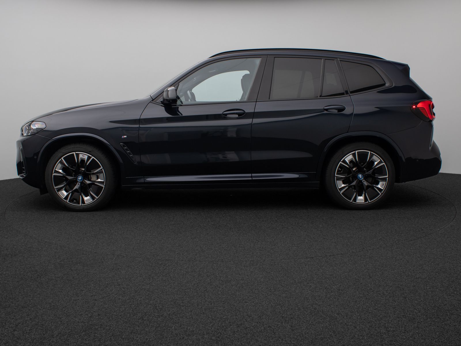 Fahrzeugabbildung BMW iX3 Impressive M Sport Panorama 360°HUD DAB H/K