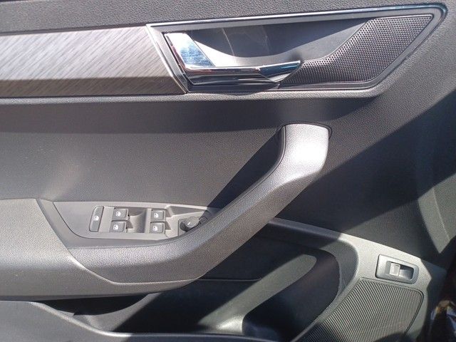 Fahrzeugabbildung SKODA Karoq 2.0TDI DSG Style LED+ACC+VIRTUAL+PARKLENK+