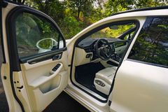 PORSCHE Macan S*CHRONO*PANO*PDLS+*ACC*360*BICOLOR*MEMORY
