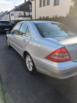 Mercedes-Benz C 320 AVANTGARDE Avantgarde - Mercedes-Benz C 320 mit Benzin-Antrieb