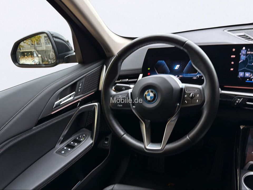BMW iX1 - Bild 9