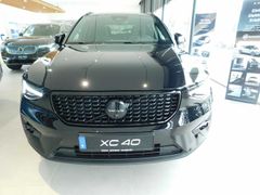 Fahrzeugabbildung Volvo XC40 B3 B DKG Ultra Black Edition