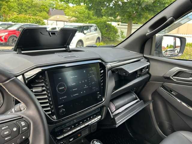 Isuzu Double Cab 4WD V-CROSS AT *EXTREM Höher AHK LB*