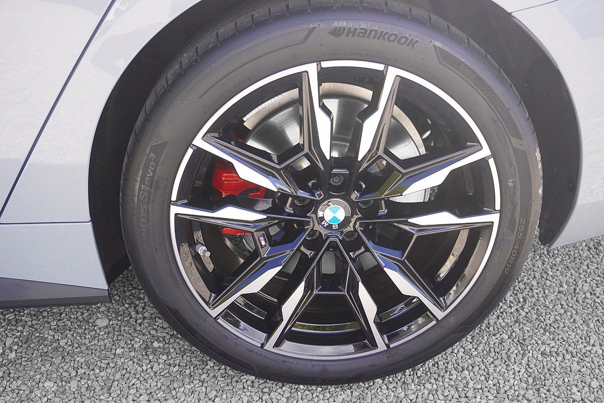 BMW i4 M60 xDrive M Sport PRO Aktionszins 0,99% AHK  imagem 3