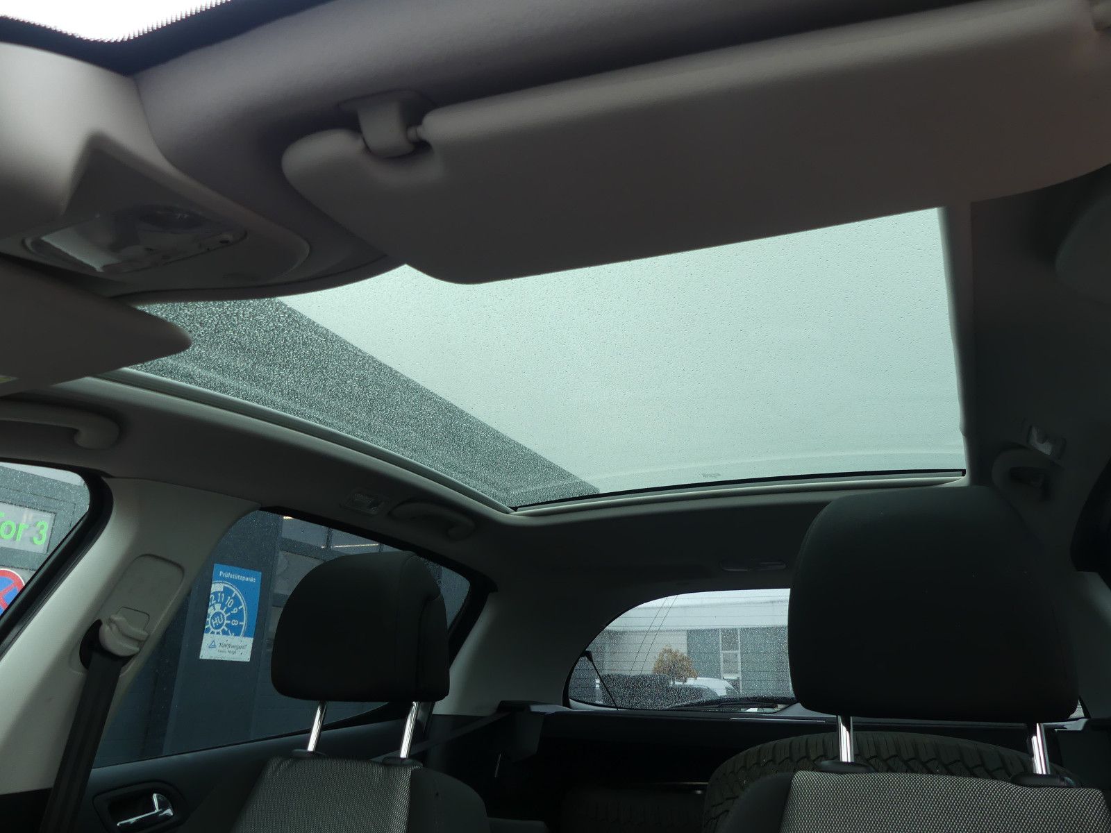 Fahrzeugabbildung Peugeot 308 Sport Plus 150 THP *PDC*SITZHZG*PANO*LM*GRA*