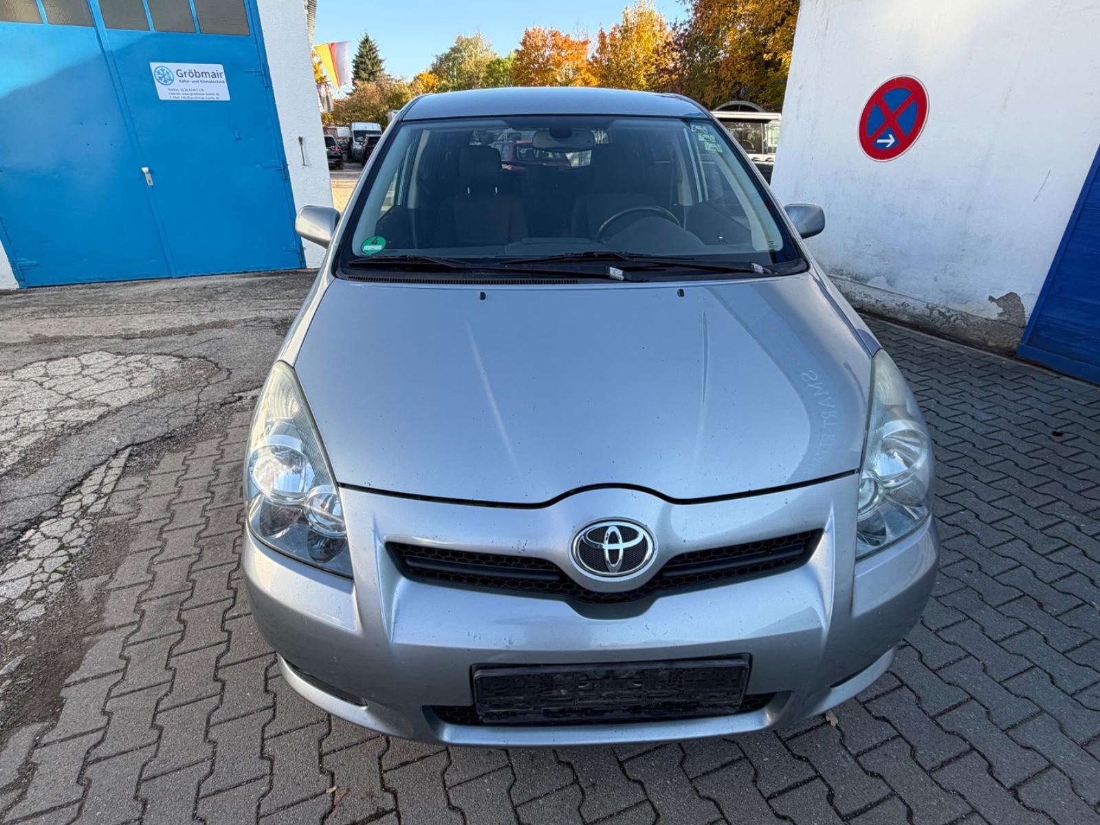 Toyota Corolla Verso 2009 — photo 10