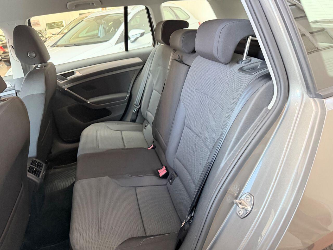 Volkswagen Golf 2015 — photo 14