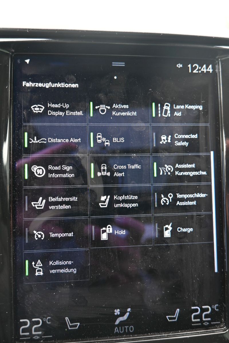 Fahrzeugabbildung Volvo XC 60 Inscript. T8 PHEV AWD*HUD*Massage*Luft*AHK