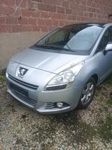 Peugeot 5008 1.6 Tendance 120 VTi Tendance - Peugeot 5008 Tendance