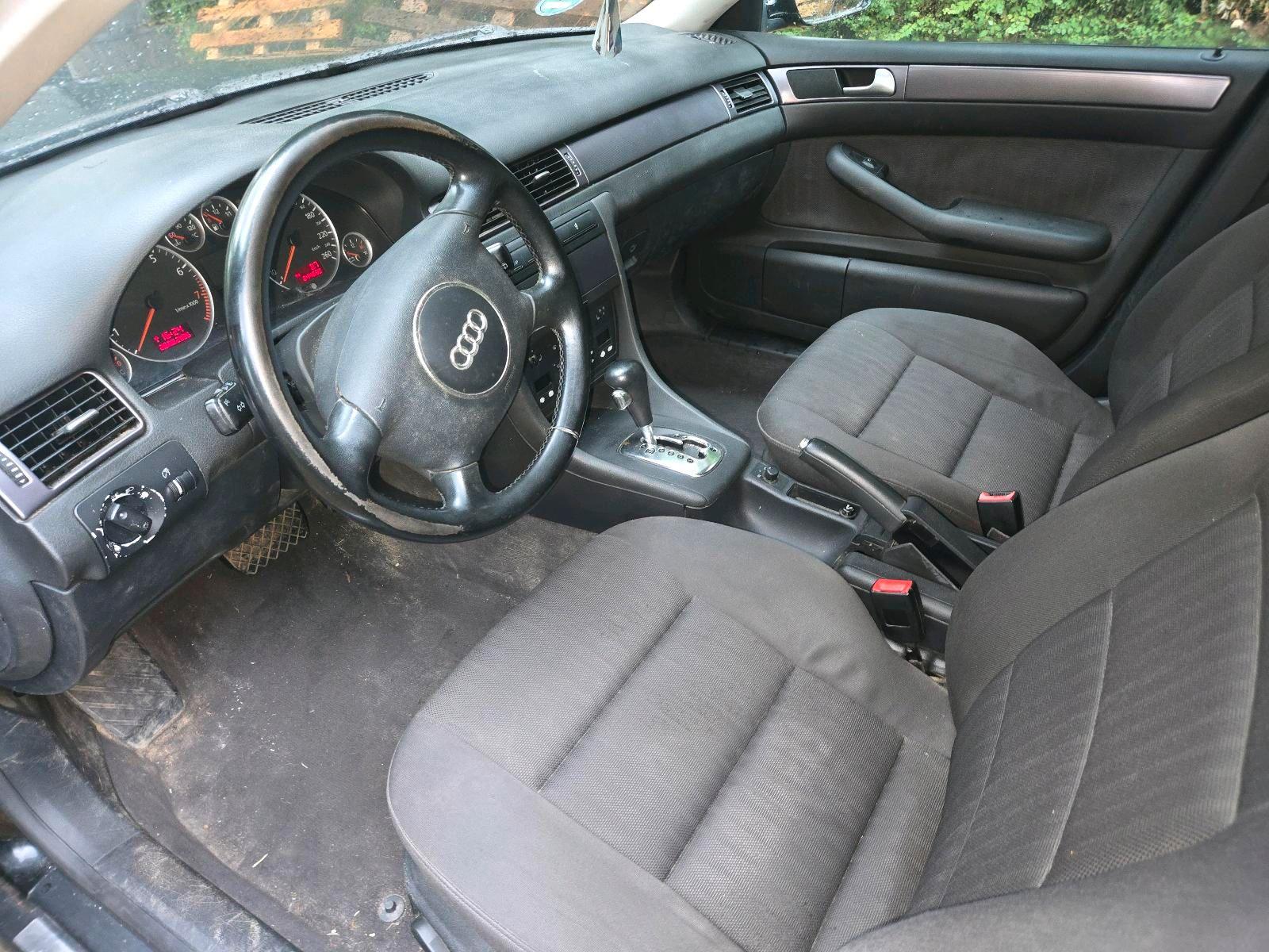 Audi A6 2004 — photo 9
