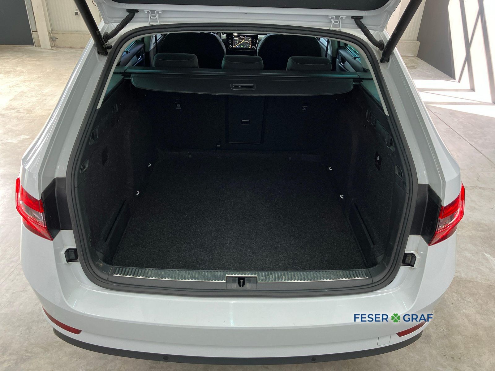 Skoda Superb - Bild 12