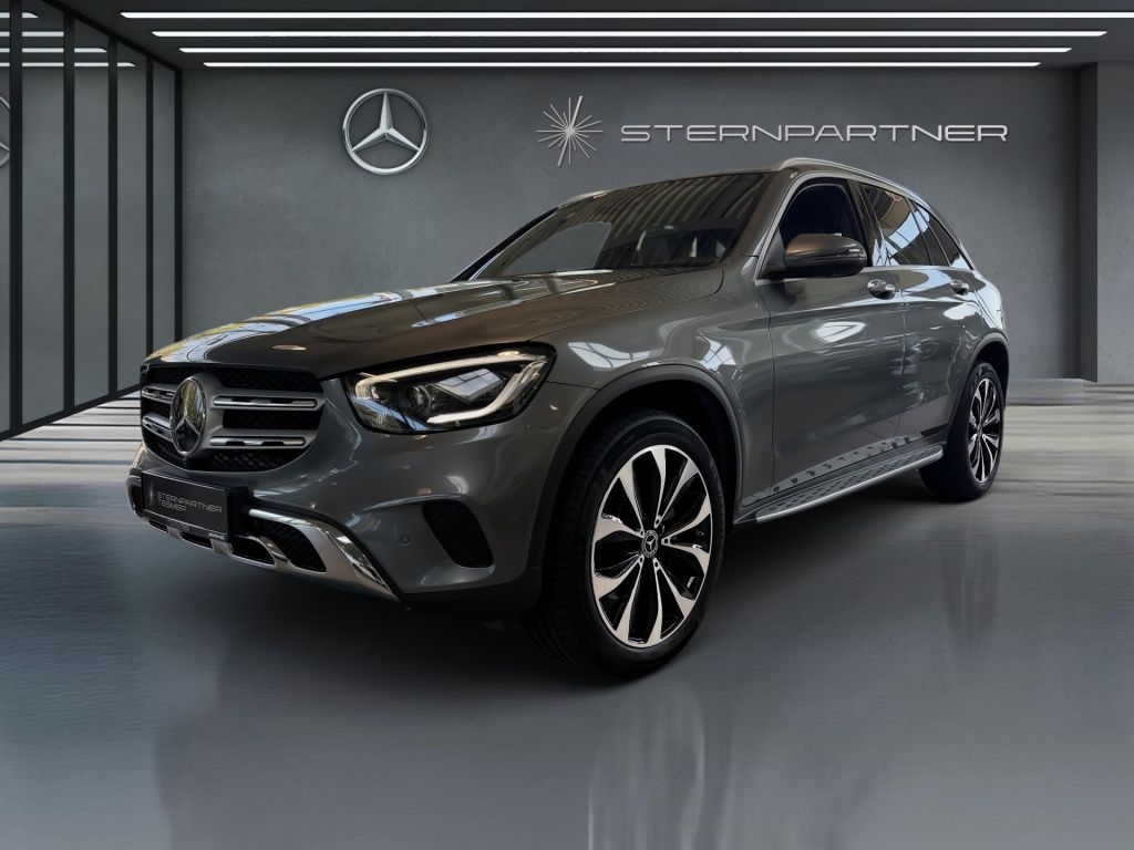 Image of Mercedes-Benz GLC 300