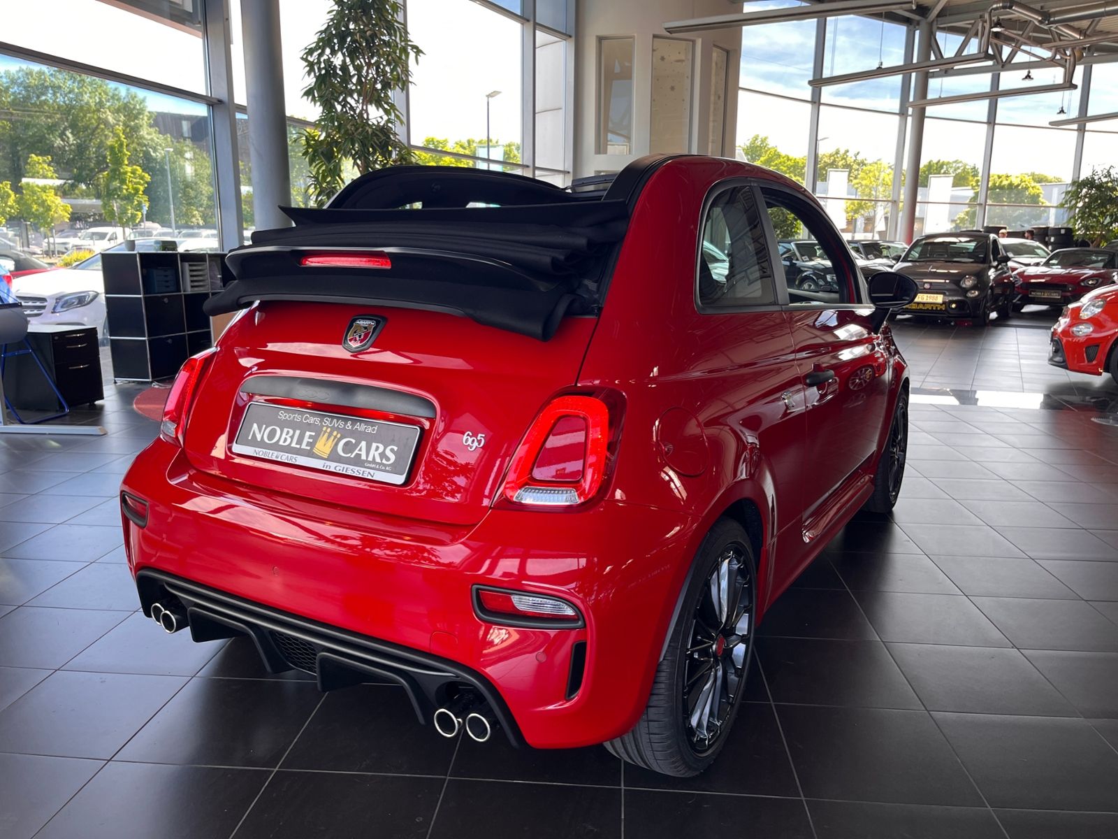 Fahrzeugabbildung Abarth 695C NUR 2.000KM!!! BEATS NAVI ALU