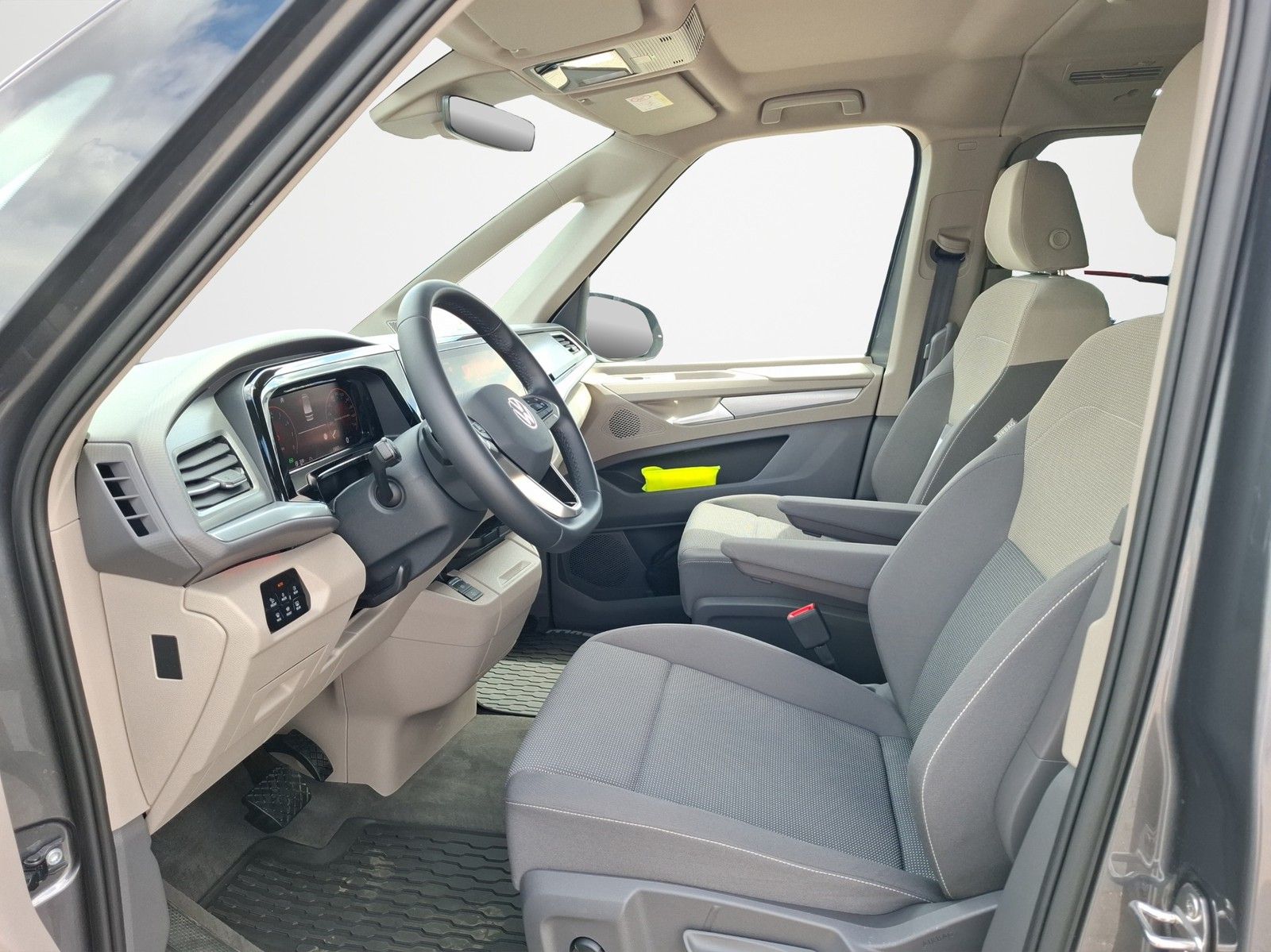 VW T7 Multivan 1.5 TSI Edition DSG / 7-SITZER / LED - Image 9