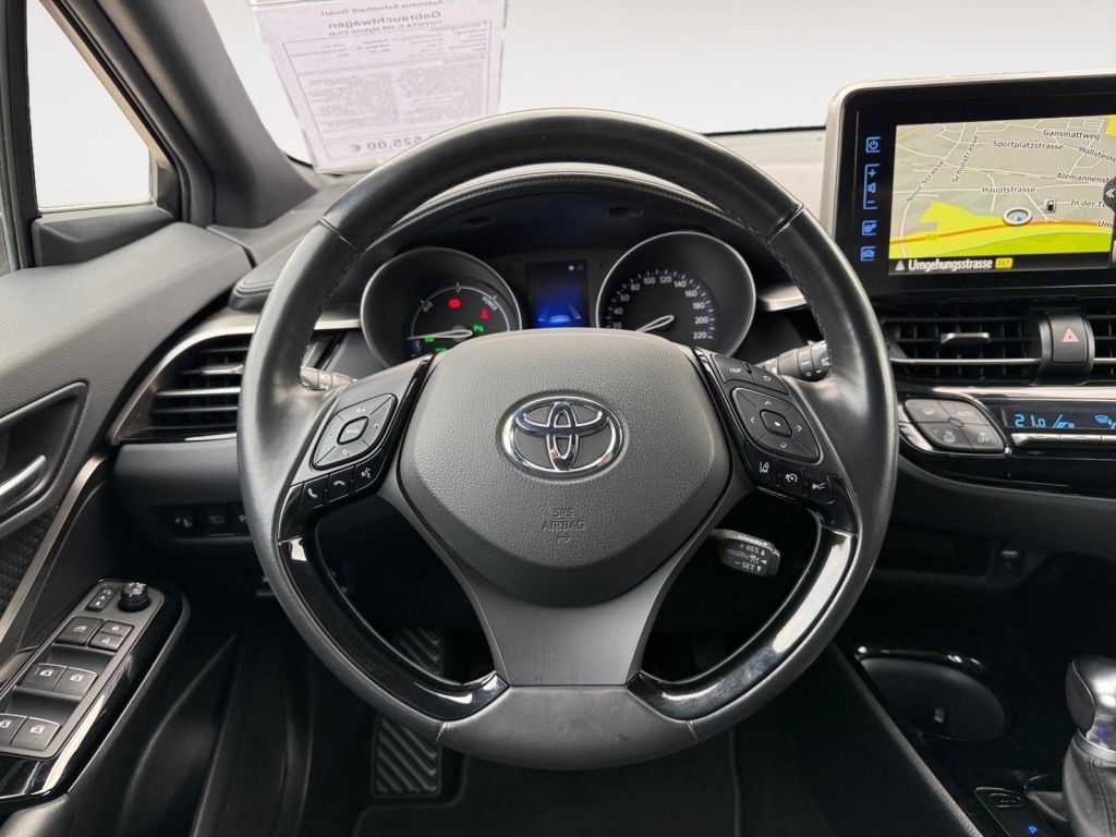 Fahrzeugabbildung Toyota C-HR Hybrid Club