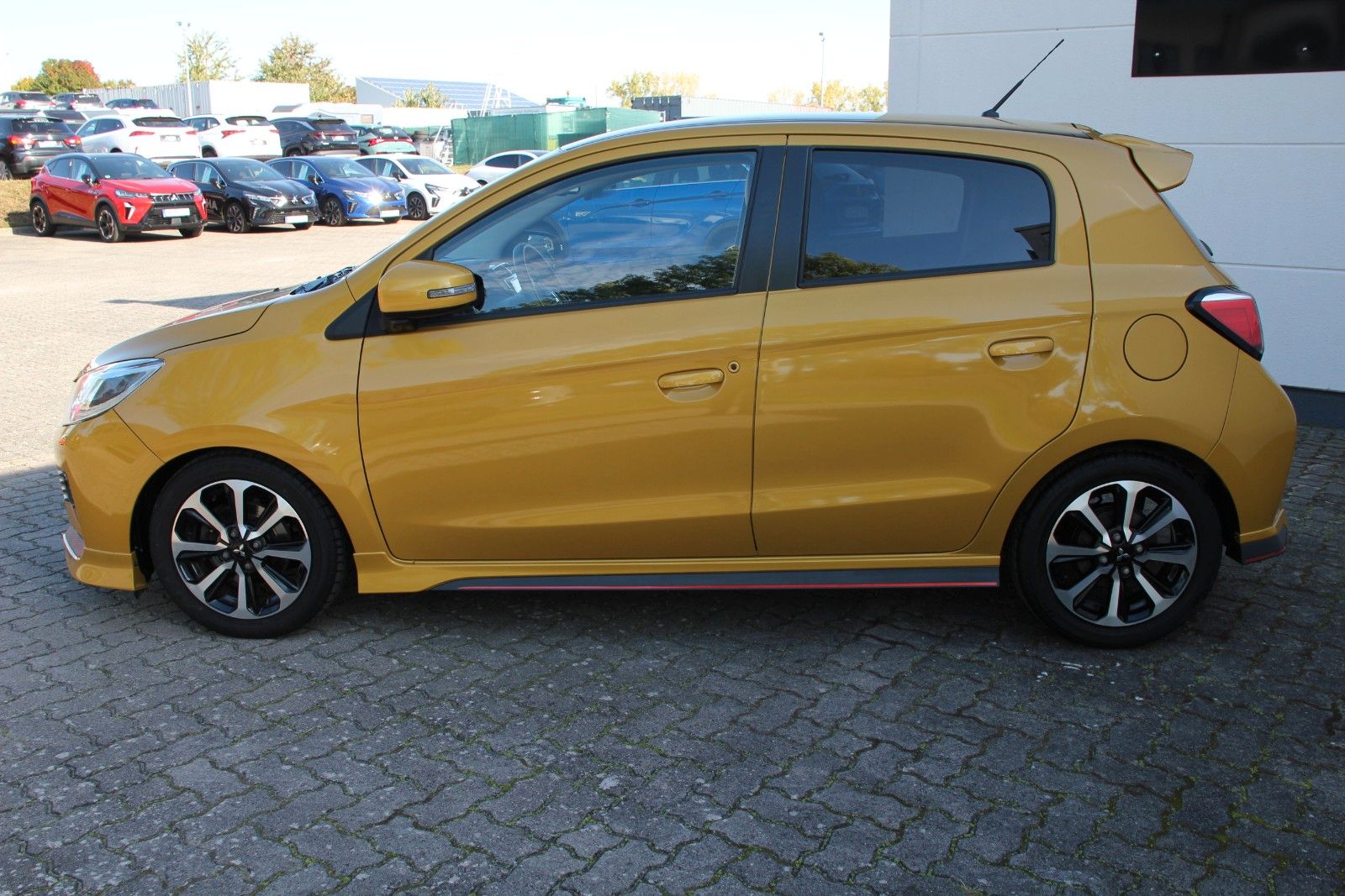 Fahrzeugabbildung Mitsubishi Space Star 1.2 MIVEC AS&G Top