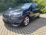 BMW 218 i Gran Tourer Navi Driv.Assistt Panoramadach - Cars in Göttingen: Kleinwagen