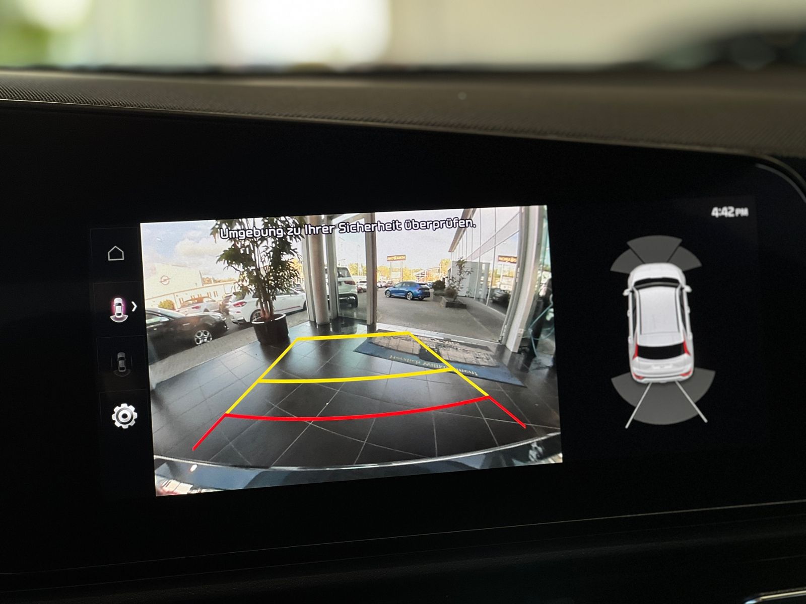 Fahrzeugabbildung Kia Niro Spirit PHEV Relax-Pack Tech-Pack HUD H&K