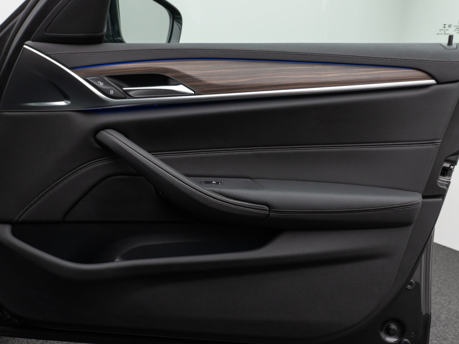 Fahrzeugabbildung BMW 530d Luxury Line Panorama Kamera DAB HiFi Alarm
