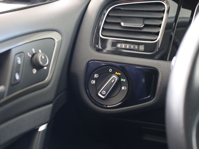 Volkswagen Golf Variant 1.6TDI DSG IQ DRIVE LED KAMERA ACC