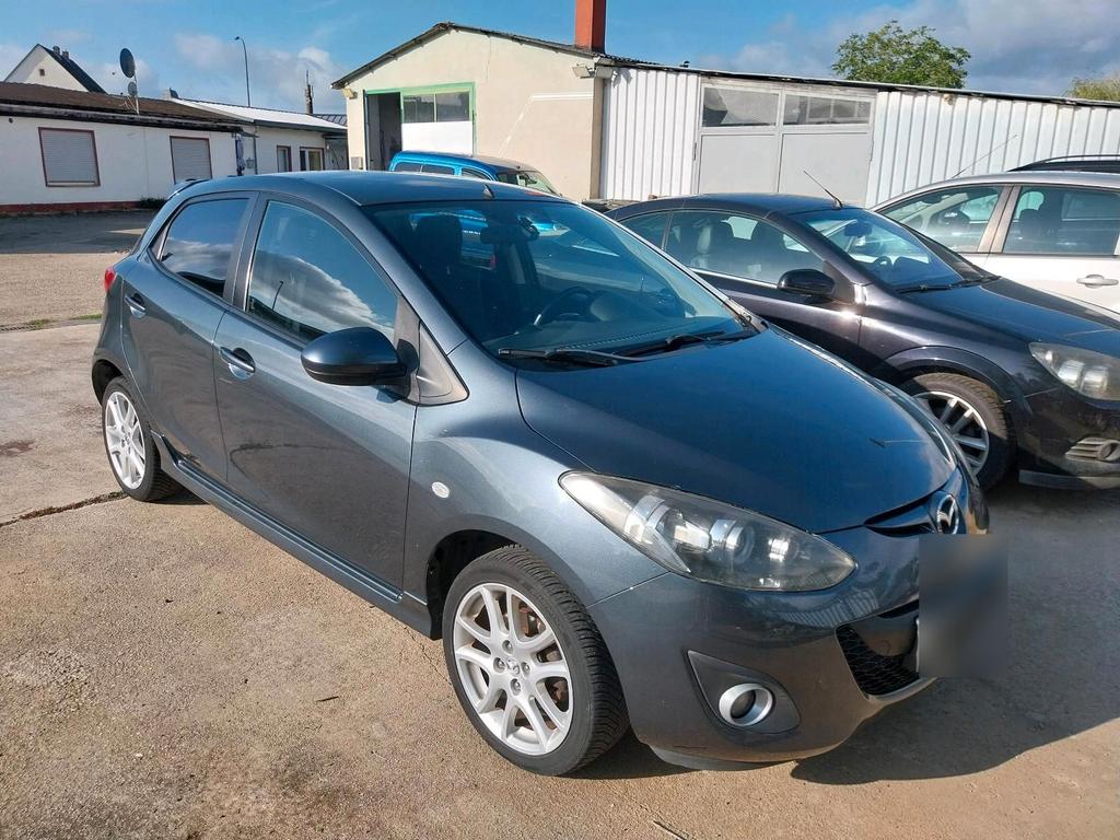 Mazda 2