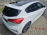 Ford Focus ST-Line 1.5 Automatik - Top gepflegt - Ford Focus von privat