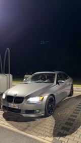 BMW E92 320i - BMW 320 aus 2009: Coupe