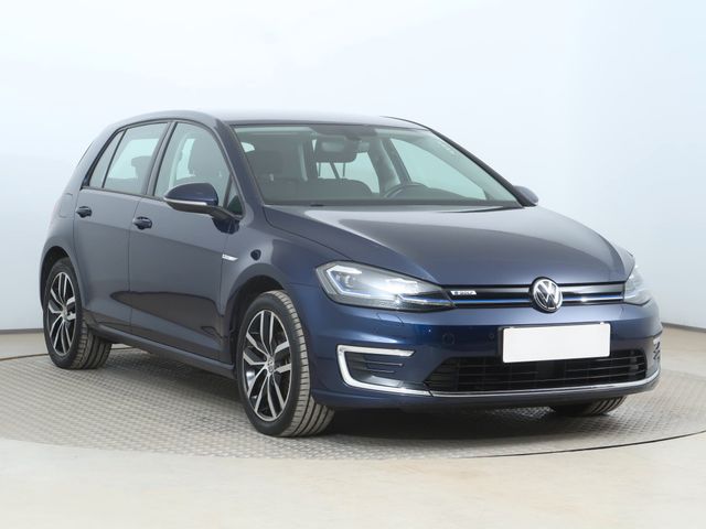 Volkswagen e-Golf 32 kWh, 37 Ah 2019 , Automatik, Navi,