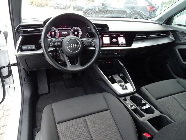A3 Sportback 30 TFSI S-tronic / Business-Paket