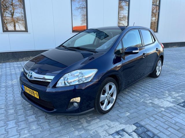 Toyota Auris 1.8 Full Hybrid Dynamic