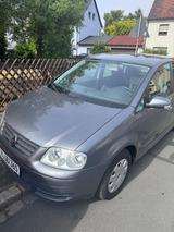 Volkswagen Touran 1.6 Basis - Volkswagen Touran: Basis